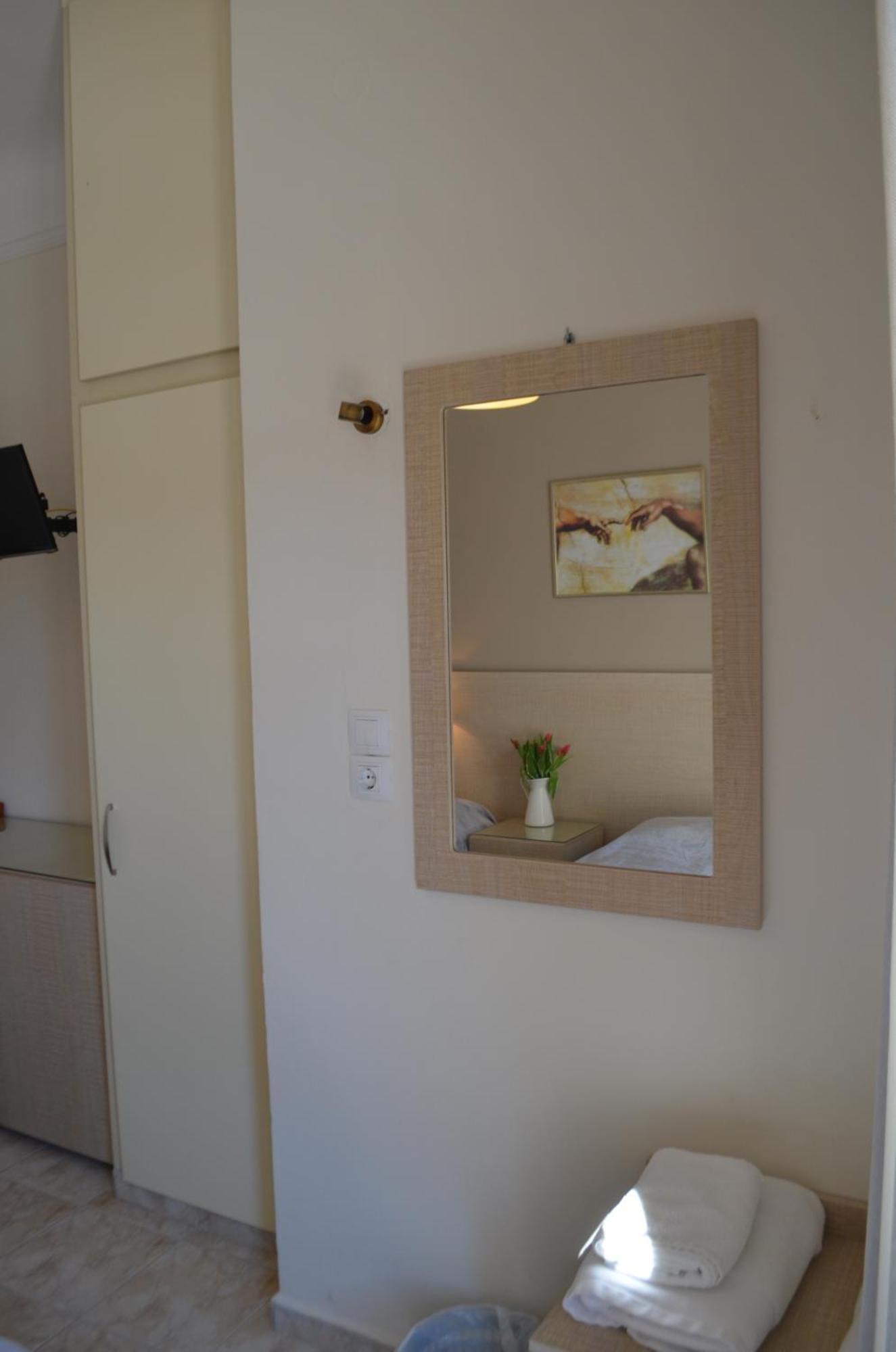 Archontissa Hotell Ermoupoli Rum bild