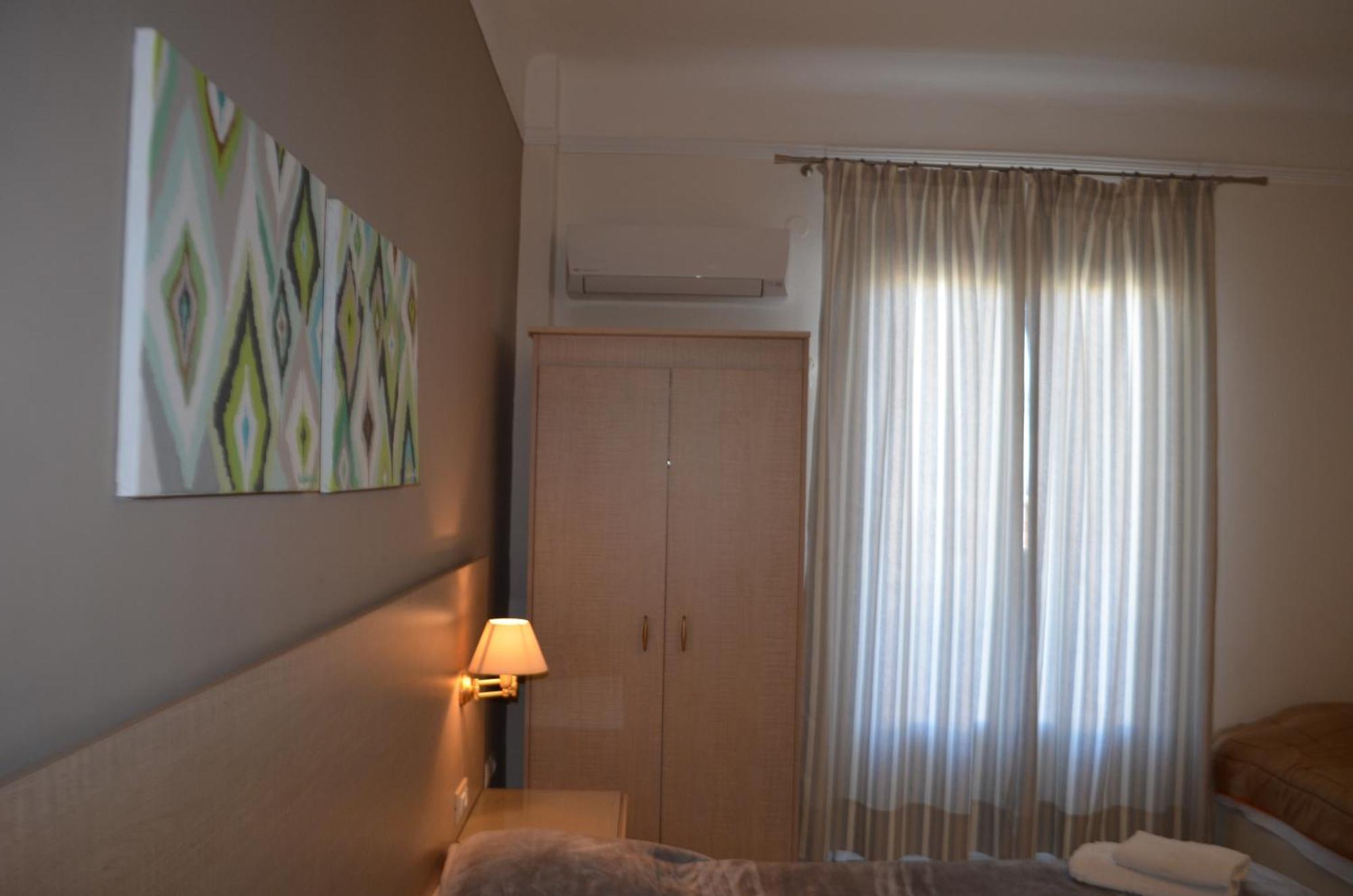 Archontissa Hotell Ermoupoli Rum bild
