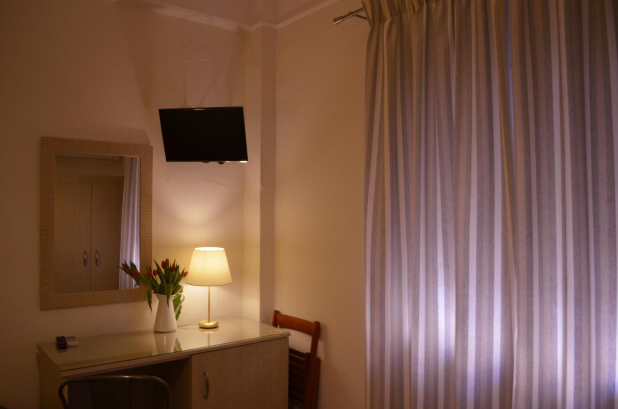 Archontissa Hotell Ermoupoli Rum bild