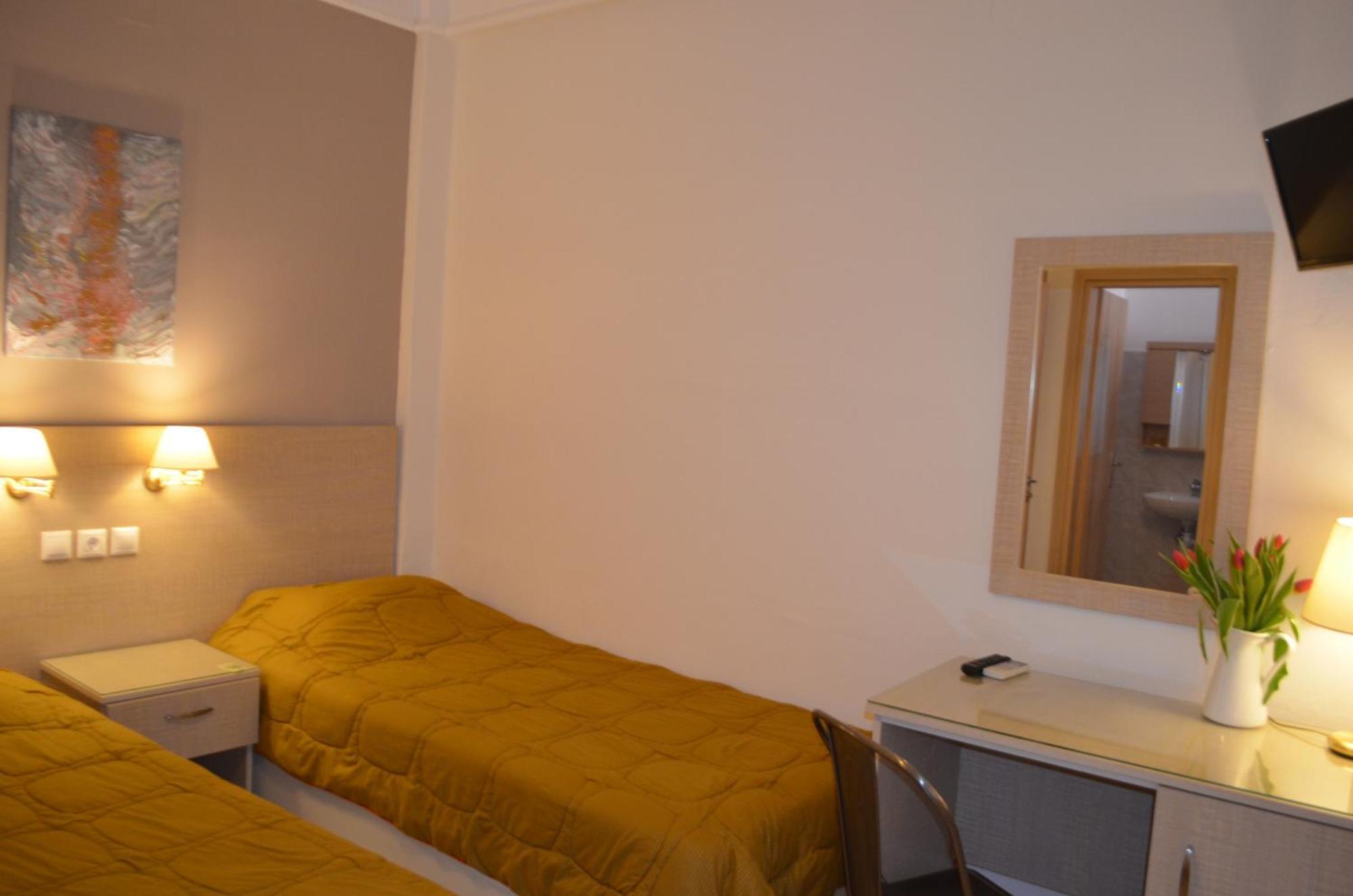 Archontissa Hotell Ermoupoli Rum bild