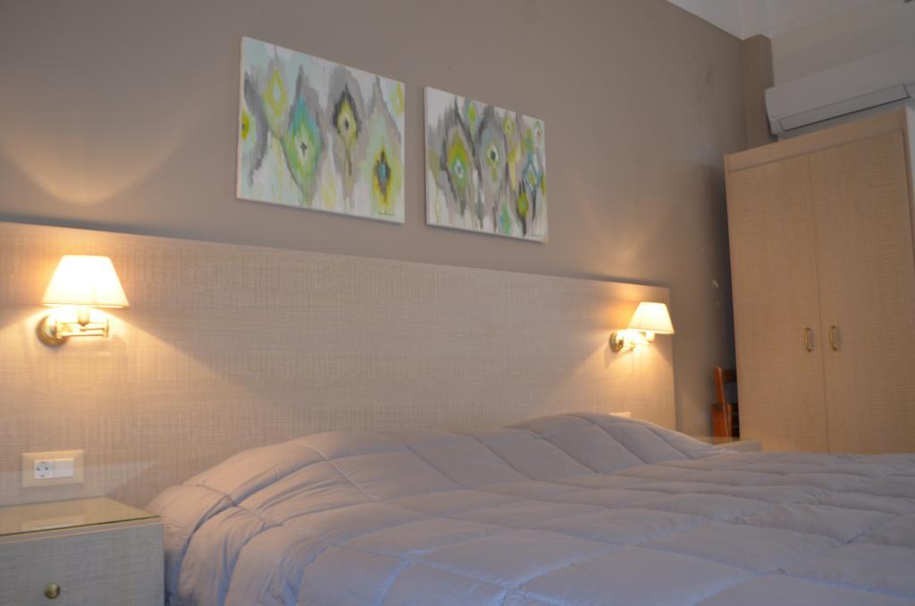 Archontissa Hotell Ermoupoli Rum bild