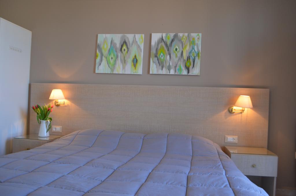 Archontissa Hotell Ermoupoli Rum bild